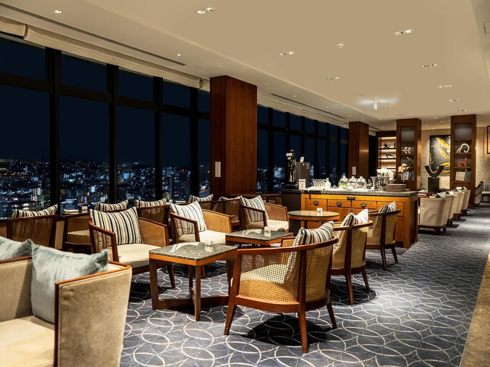 Hyatt Regency Naha, Okinawa Otel Dış mekan fotoğraf Club Lounge at the hotel