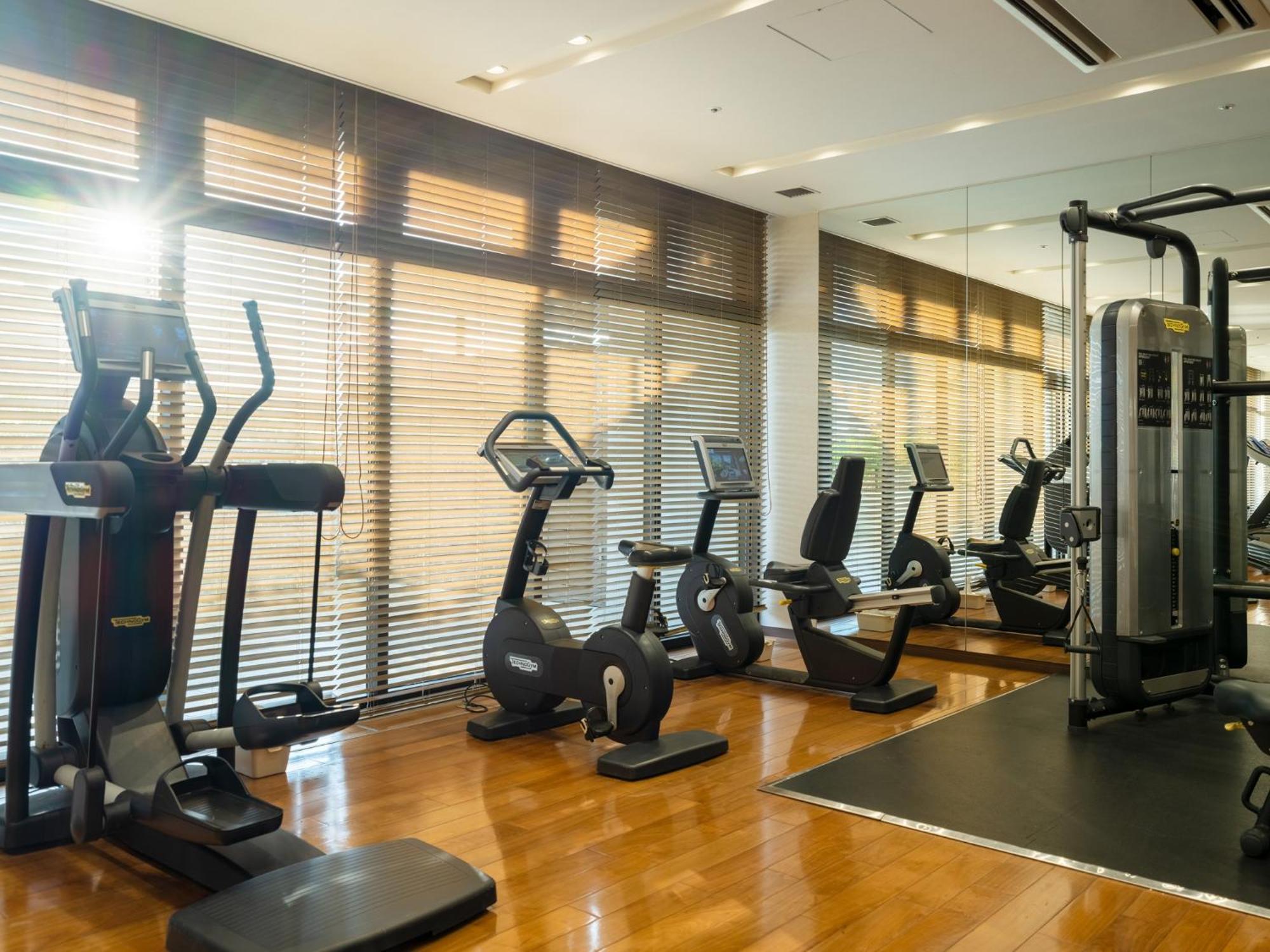 Hyatt Regency Naha, Okinawa Otel Dış mekan fotoğraf A gym in a hotel