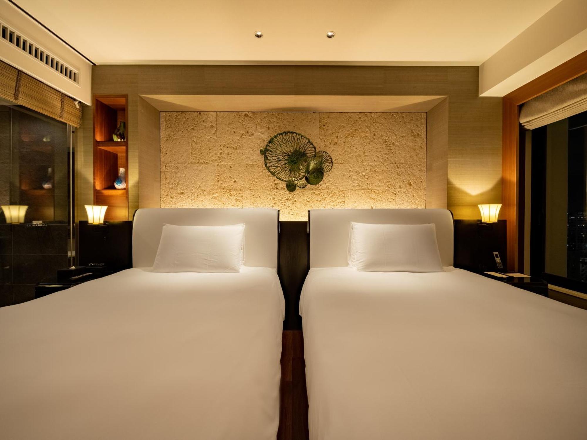 Hyatt Regency Naha, Okinawa Otel Dış mekan fotoğraf A room at the hotel